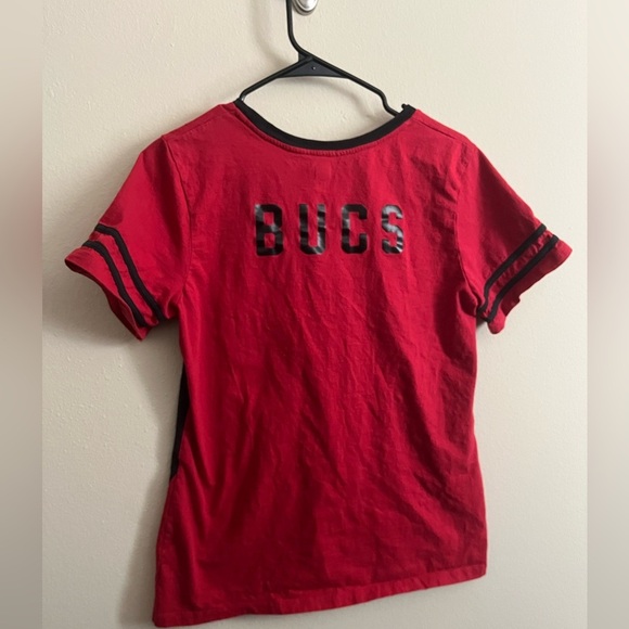 Women’s Bucs Tee - Picture 5 of 7